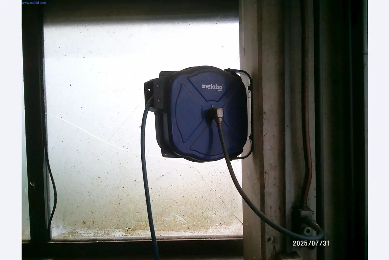 Dobrze utrzymane maszyny firmy zajmującej się drukiem offsetowym-2