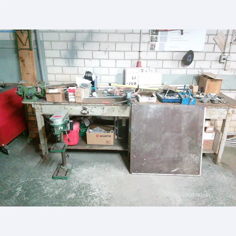 Gepflegte Maschinen einer Offset-Druckerei-3