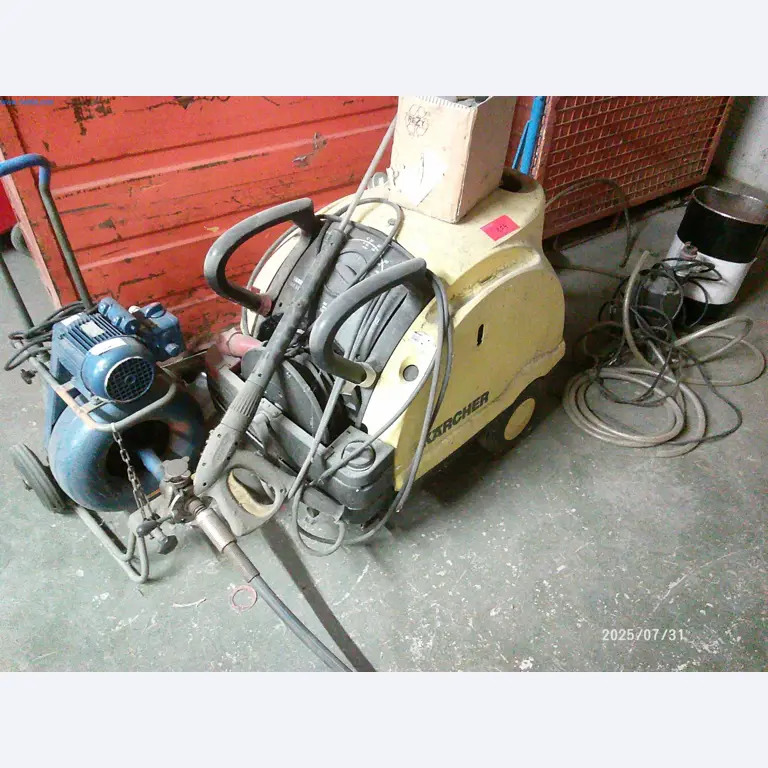 Gepflegte Maschinen einer Offset-Druckerei-4