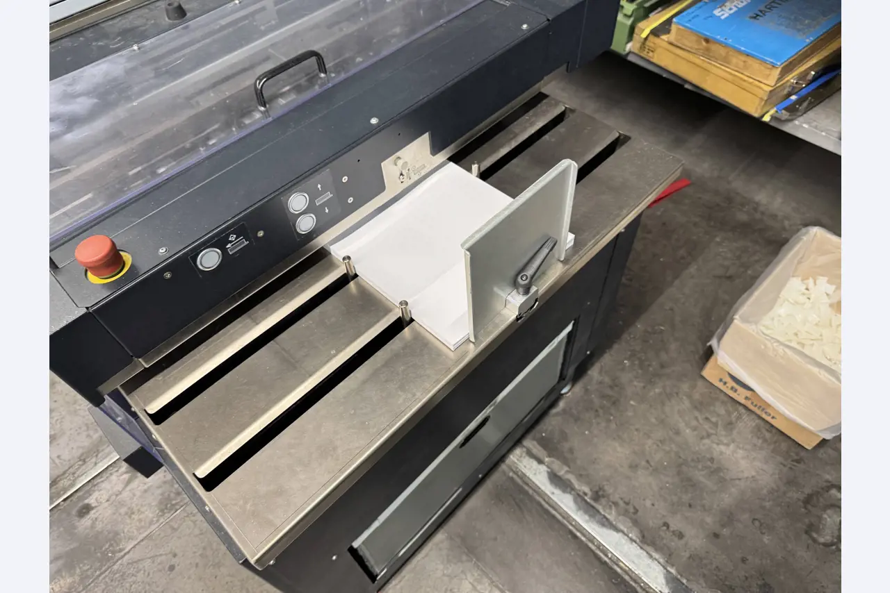 Dobrze utrzymane maszyny firmy zajmującej się drukiem offsetowym-6