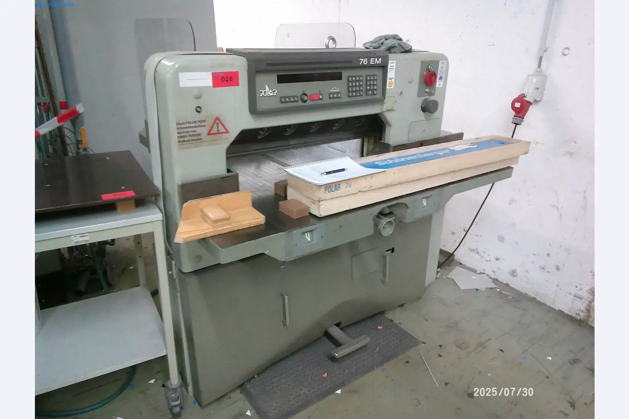 Dobro vzdrževani stroji podjetja za ofsetni tisk-1