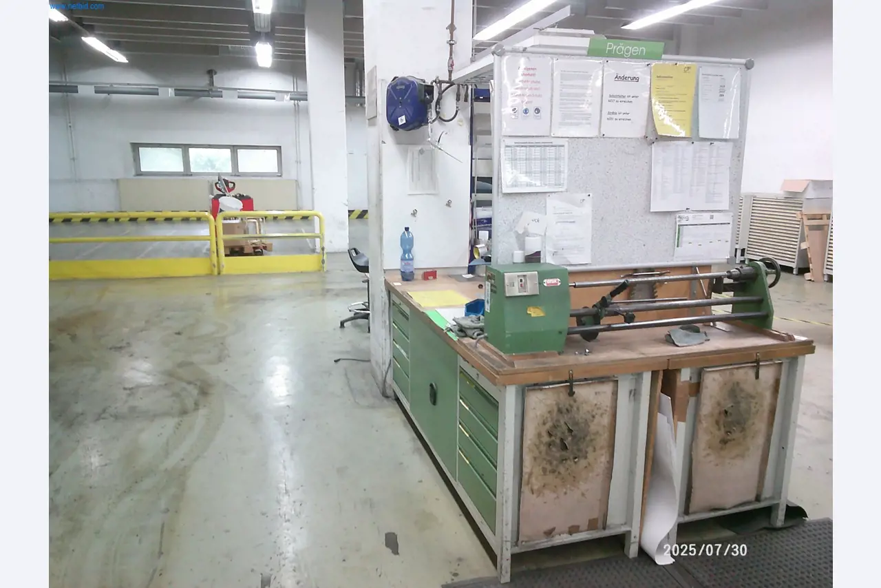 Dobrze utrzymane maszyny firmy zajmującej się drukiem offsetowym-3