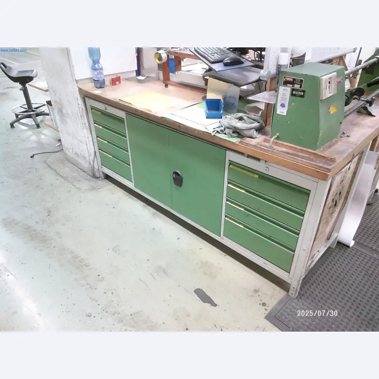 Dobrze utrzymane maszyny firmy zajmującej się drukiem offsetowym-4