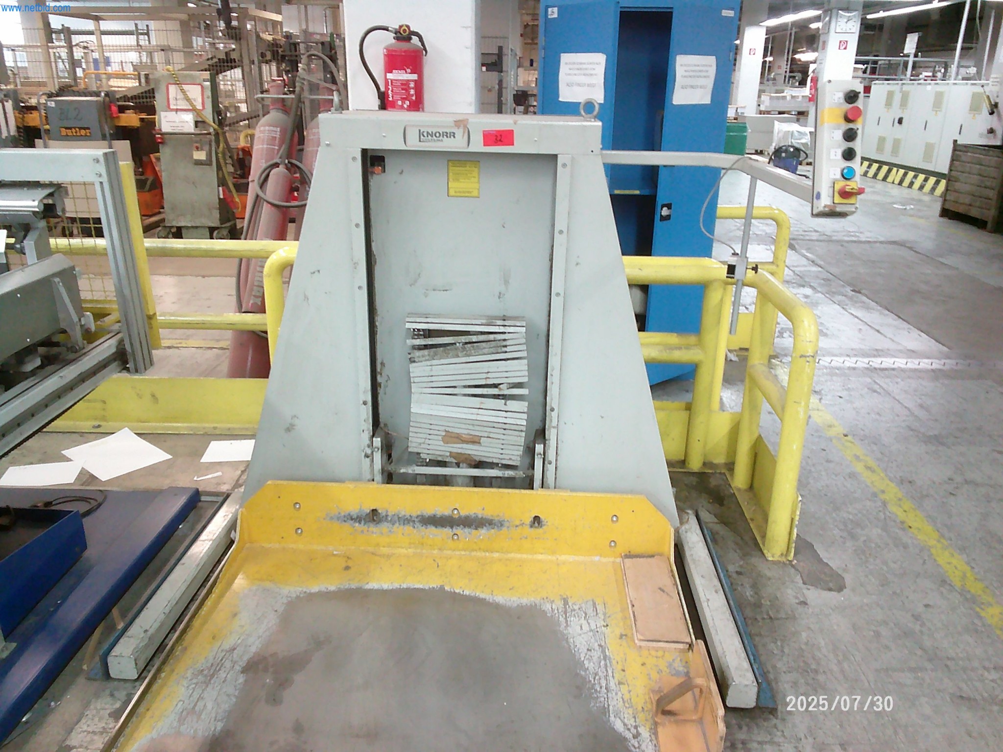 Dobrze utrzymane maszyny firmy zajmującej się drukiem offsetowym-10