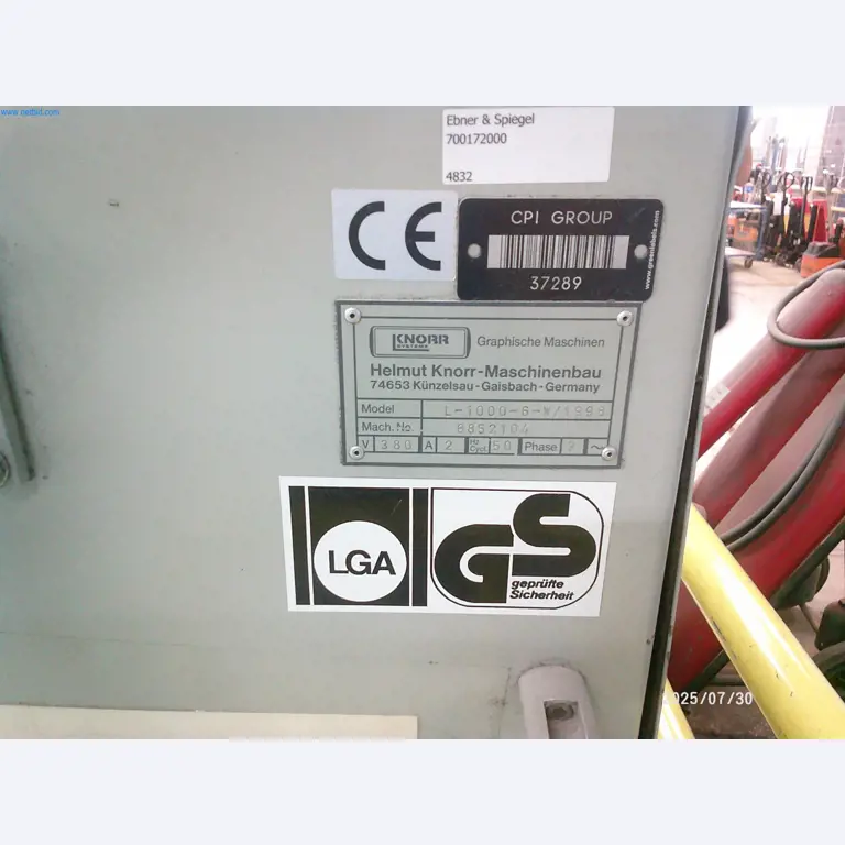 Dobrze utrzymane maszyny firmy zajmującej się drukiem offsetowym-11