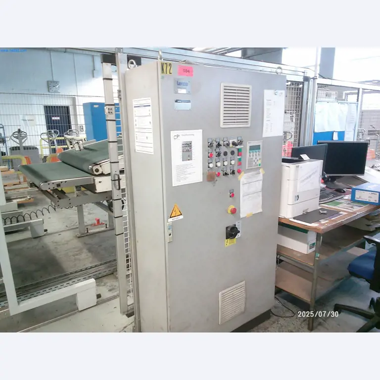 Gepflegte Maschinen einer Offset-Druckerei-12