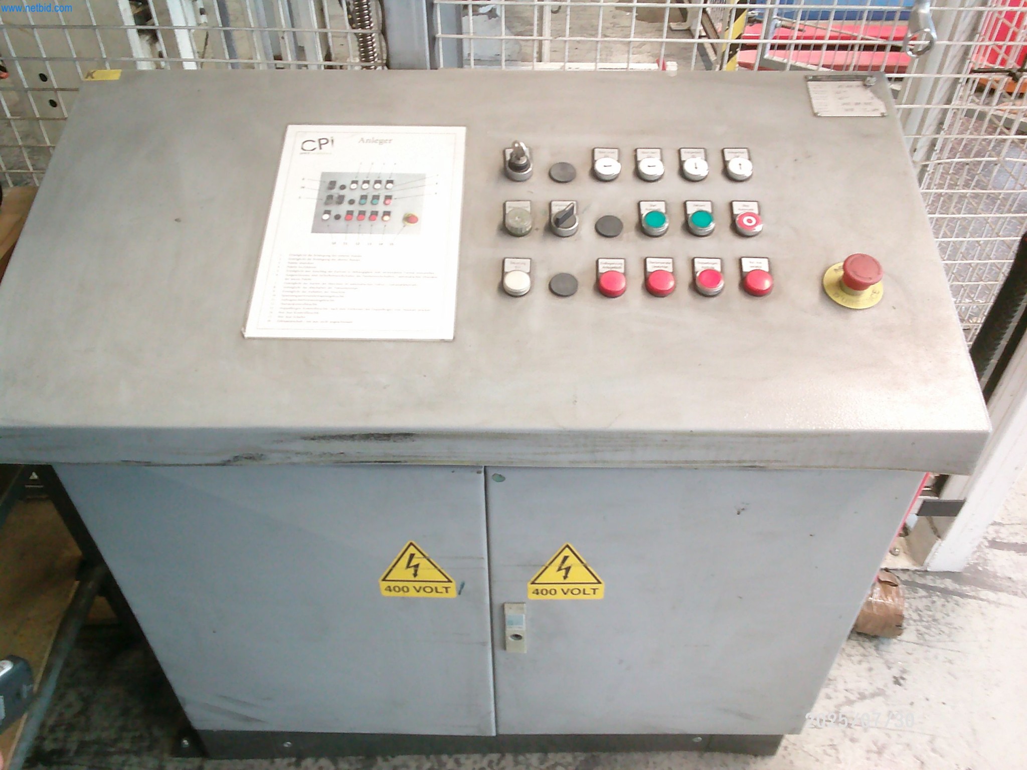 Gepflegte Maschinen einer Offset-Druckerei-13