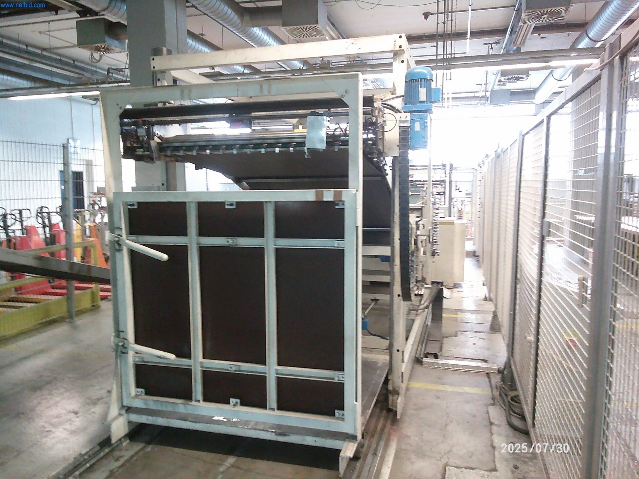 Gepflegte Maschinen einer Offset-Druckerei-8