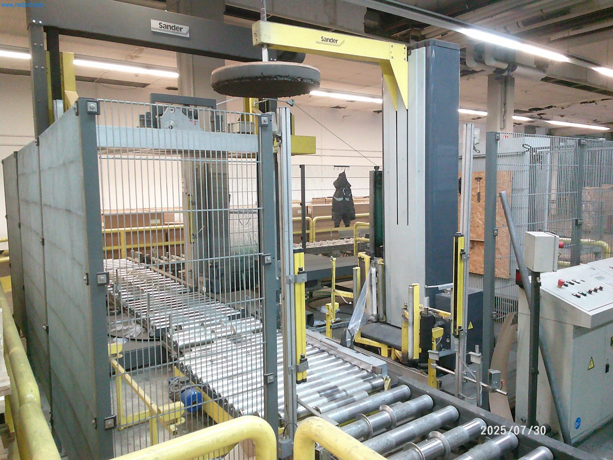 Dobrze utrzymane maszyny firmy zajmującej się drukiem offsetowym-2