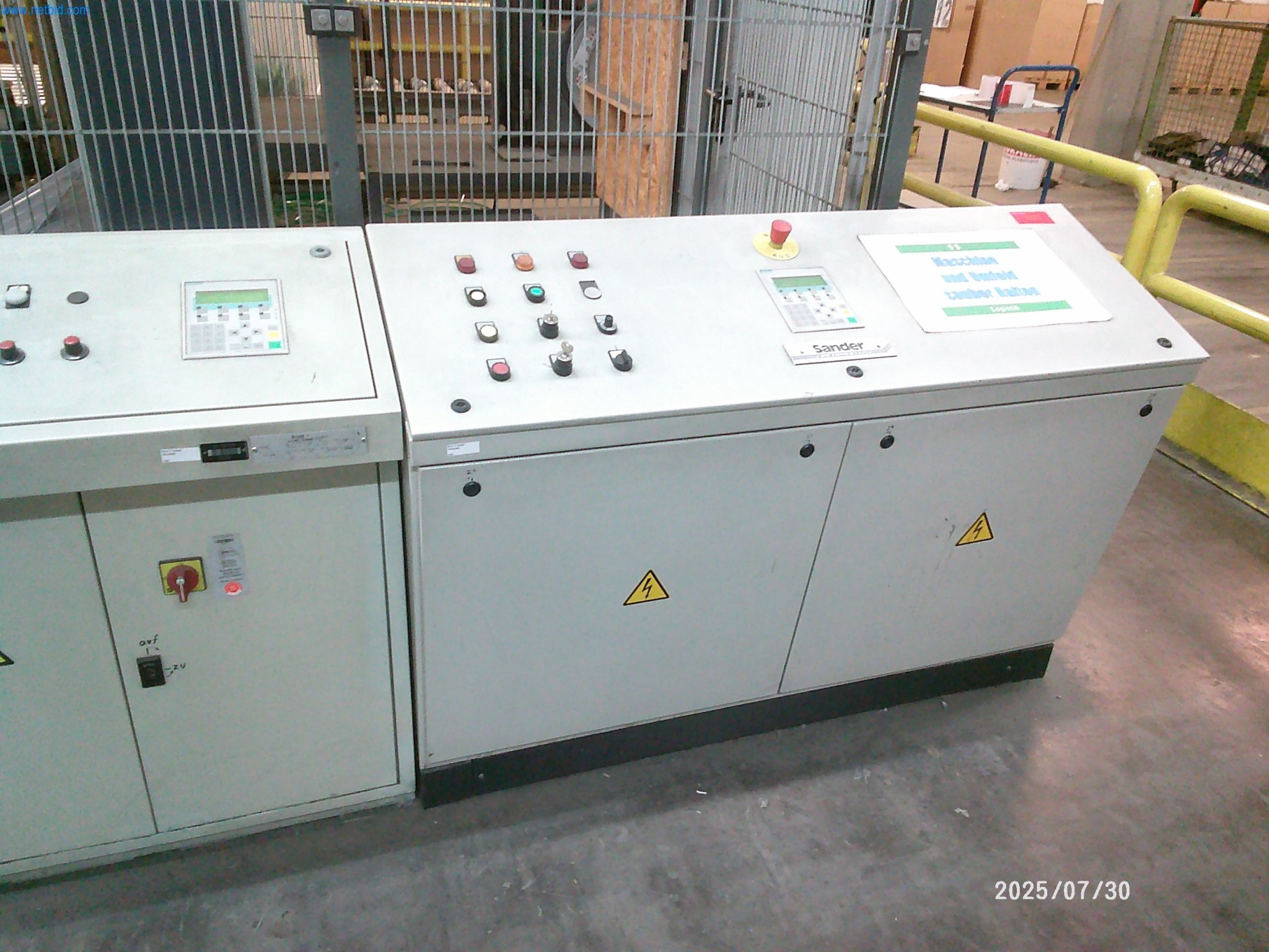 Dobrze utrzymane maszyny firmy zajmującej się drukiem offsetowym-4