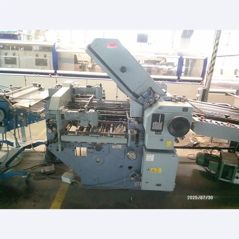 Dobrze utrzymane maszyny firmy zajmującej się drukiem offsetowym-2