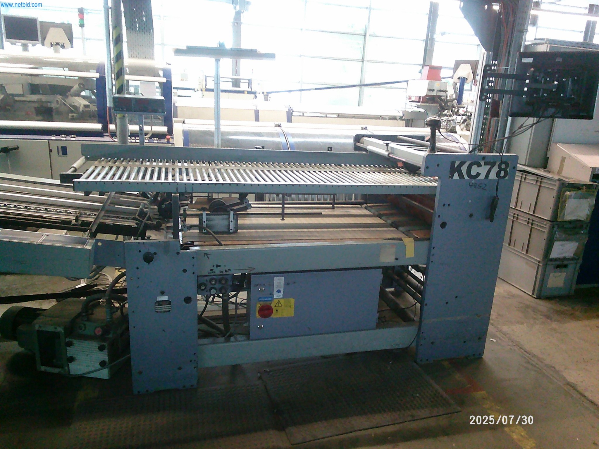 Dobrze utrzymane maszyny firmy zajmującej się drukiem offsetowym-5