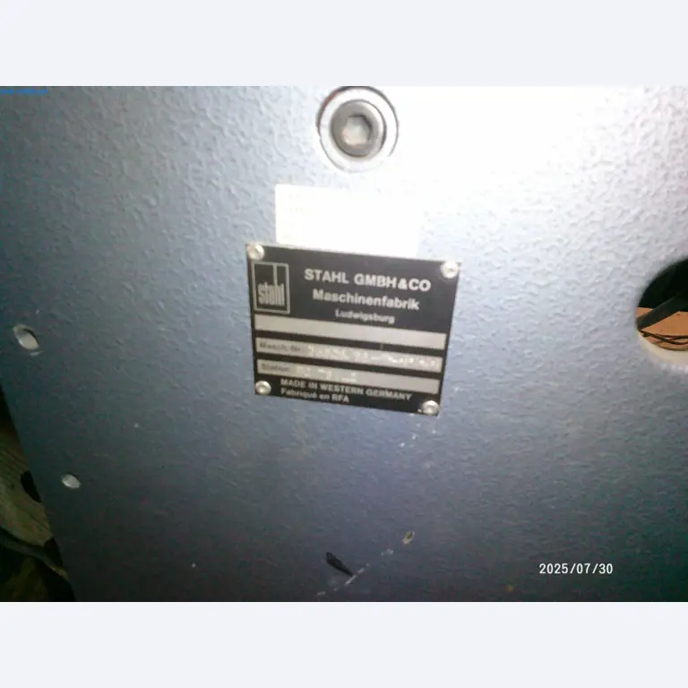 Dobrze utrzymane maszyny firmy zajmującej się drukiem offsetowym-6