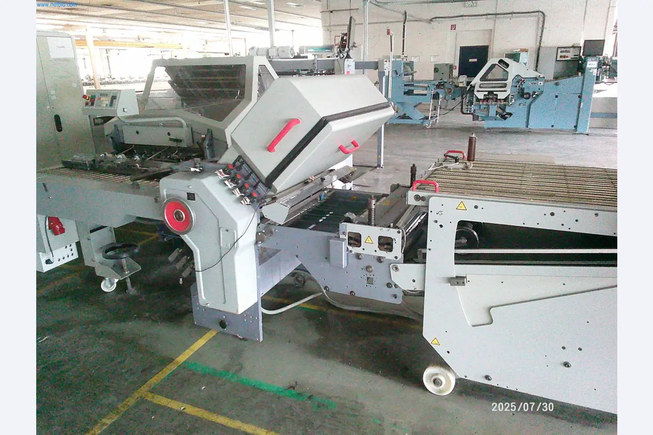 Gepflegte Maschinen einer Offset-Druckerei-11