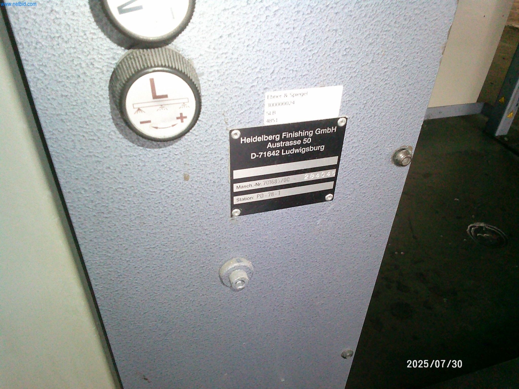 Gepflegte Maschinen einer Offset-Druckerei-12