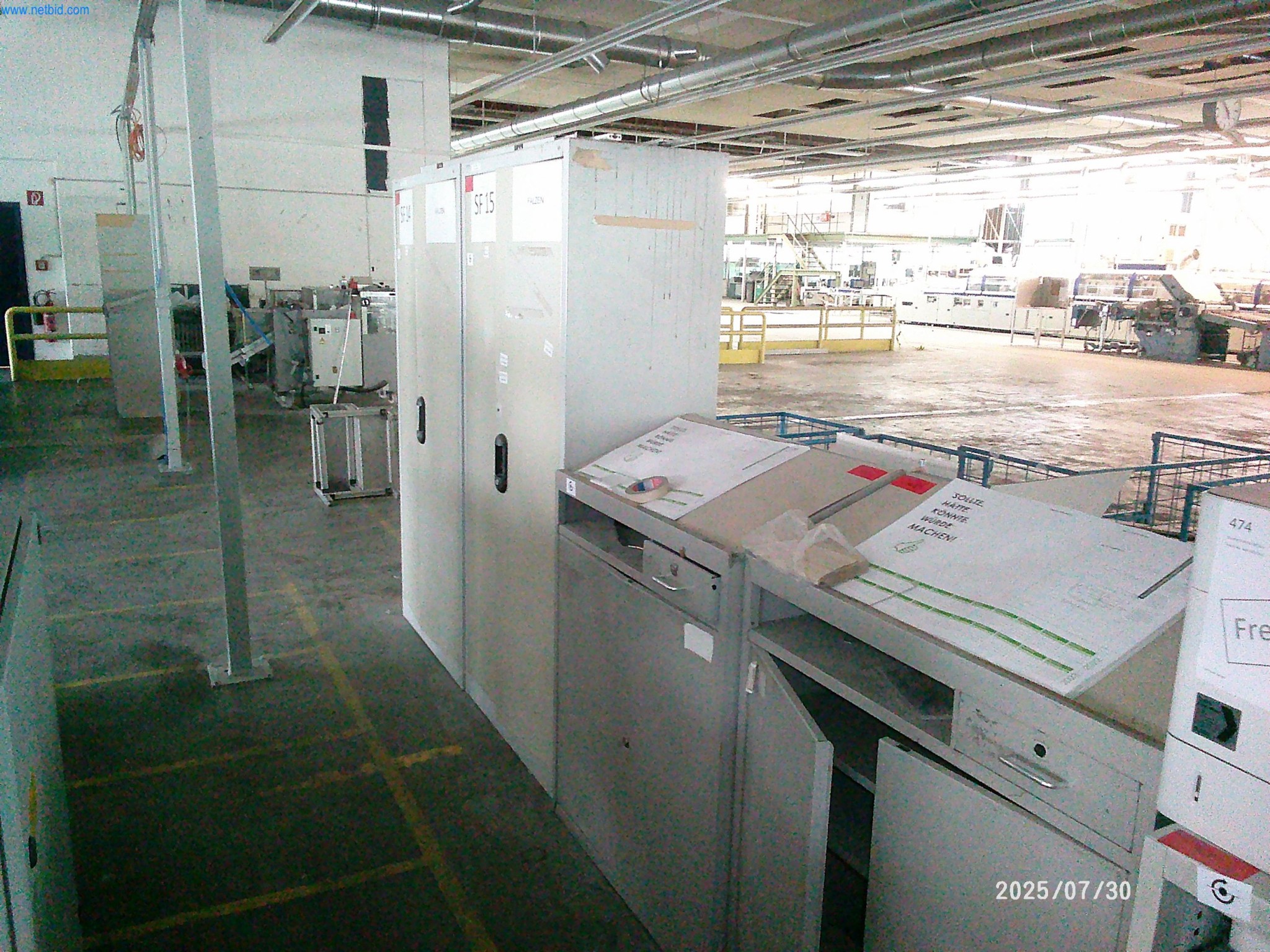 Gepflegte Maschinen einer Offset-Druckerei-14