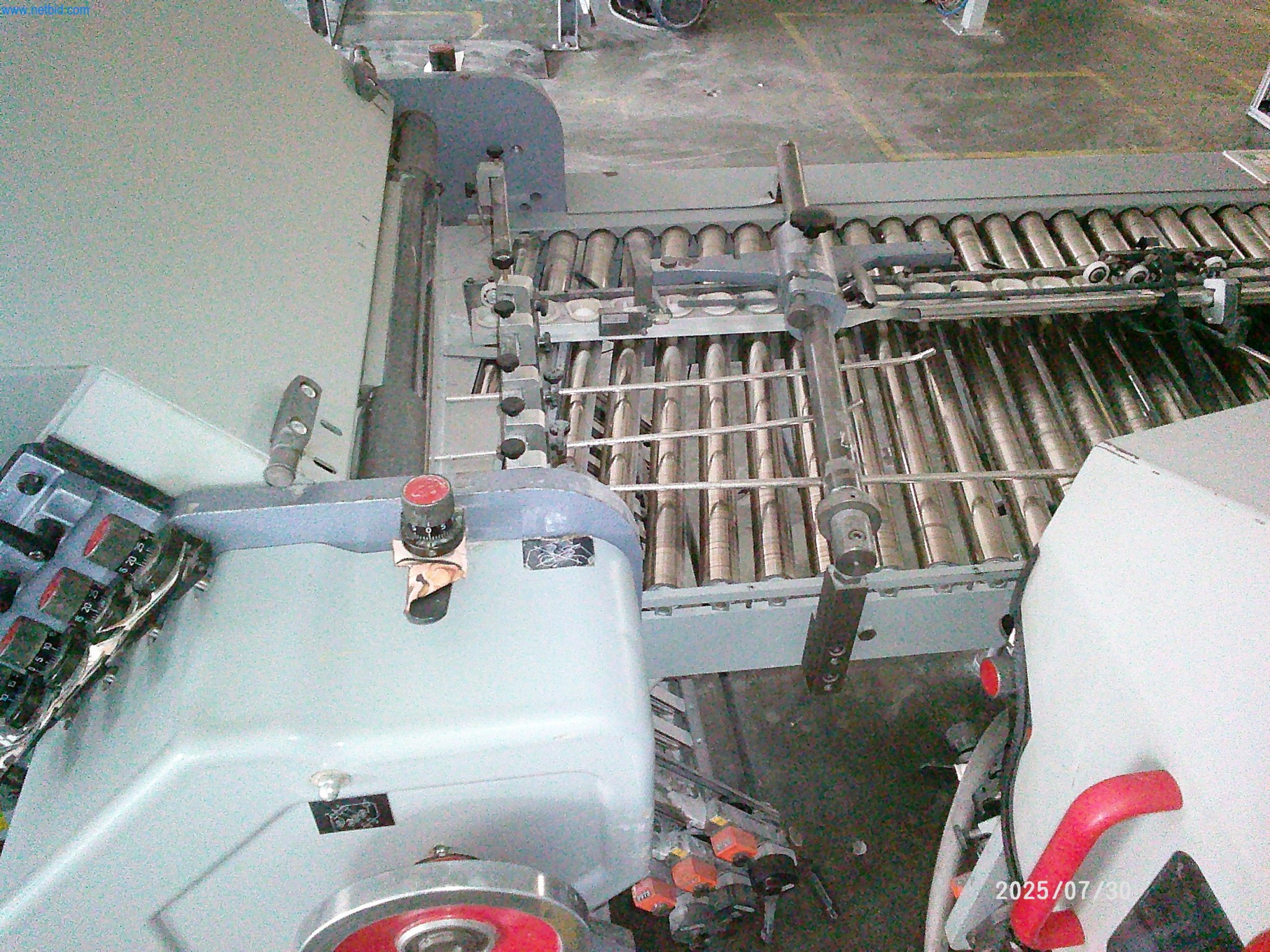 Gepflegte Maschinen einer Offset-Druckerei-8