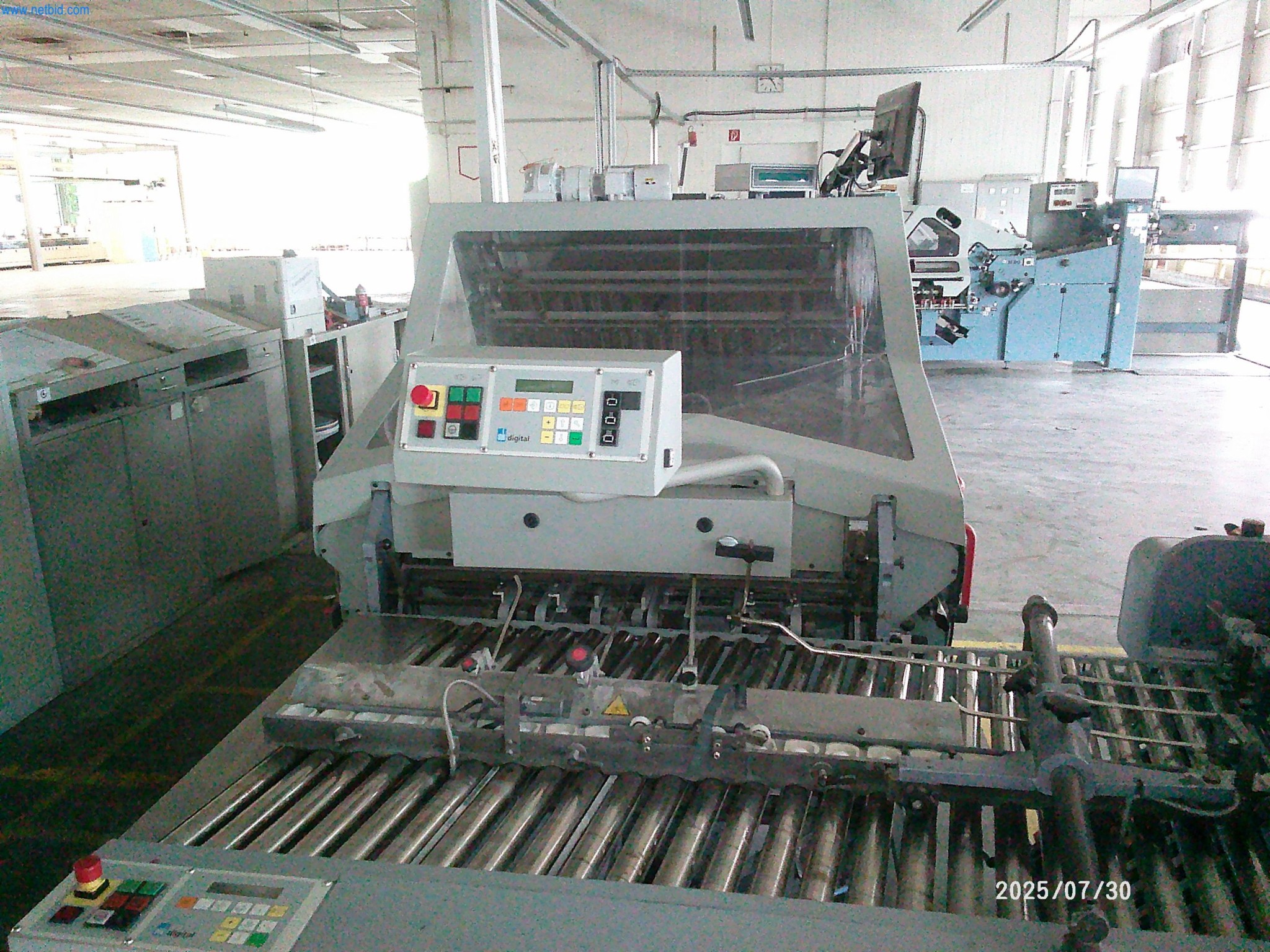 Gepflegte Maschinen einer Offset-Druckerei-9