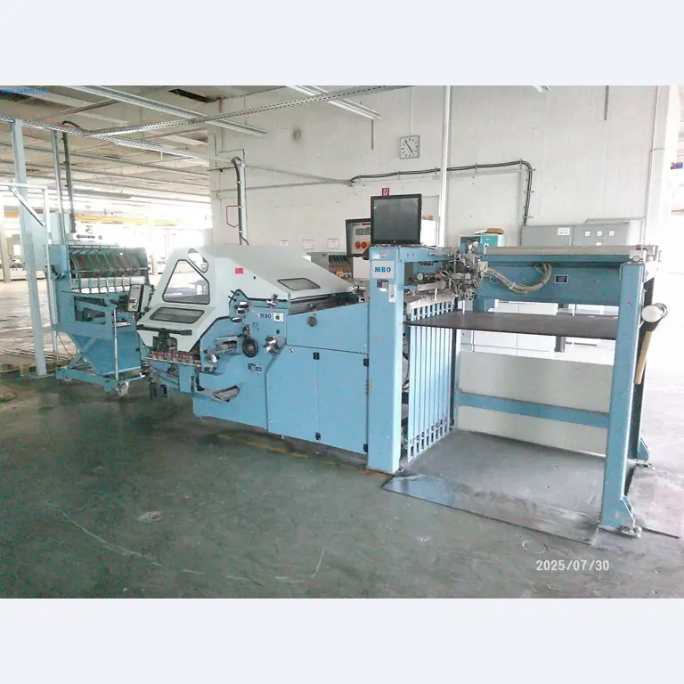 Machines bien entretenues d'une imprimerie offset-1