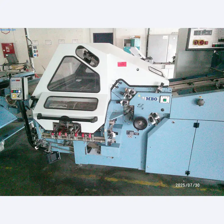 Machines bien entretenues d'une imprimerie offset-4