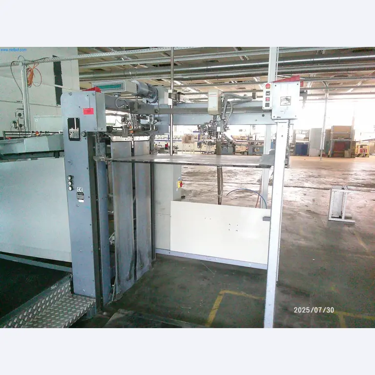 Dobrze utrzymane maszyny firmy zajmującej się drukiem offsetowym-4