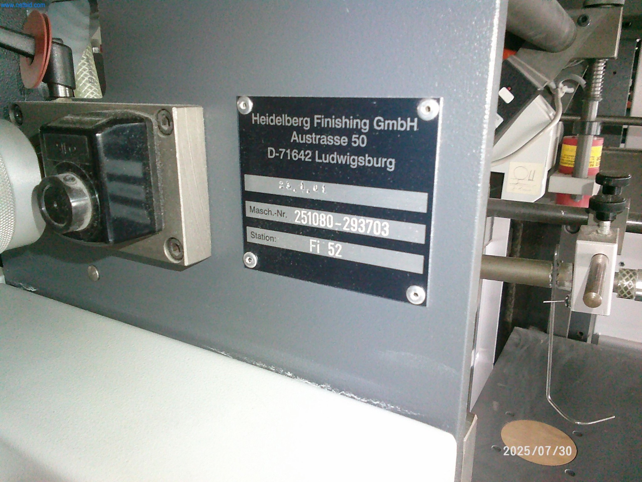 Dobrze utrzymane maszyny firmy zajmującej się drukiem offsetowym-4