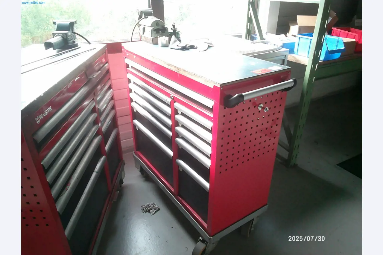 Gepflegte Maschinen einer Offset-Druckerei-3