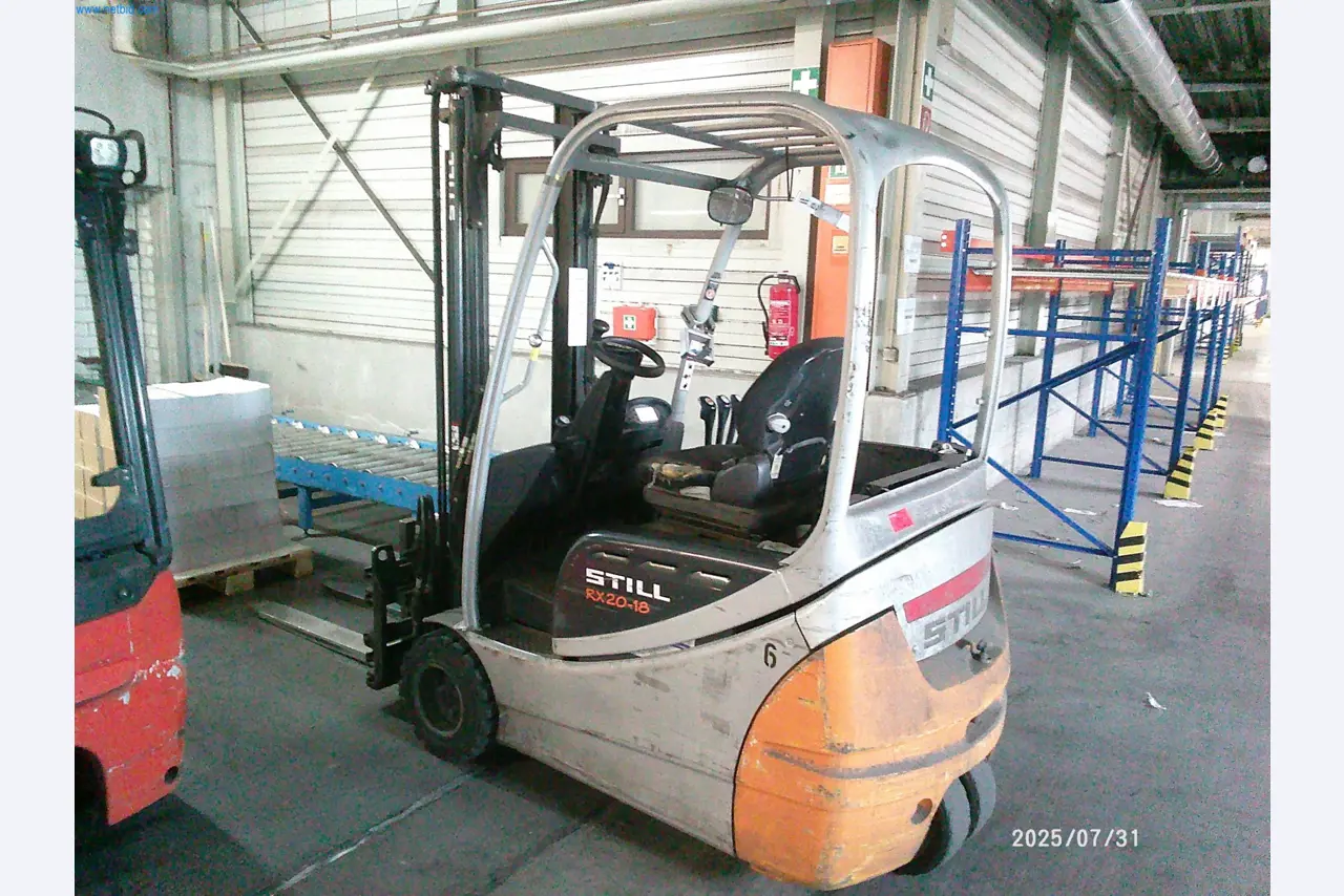 Gepflegte Maschinen einer Offset-Druckerei-1