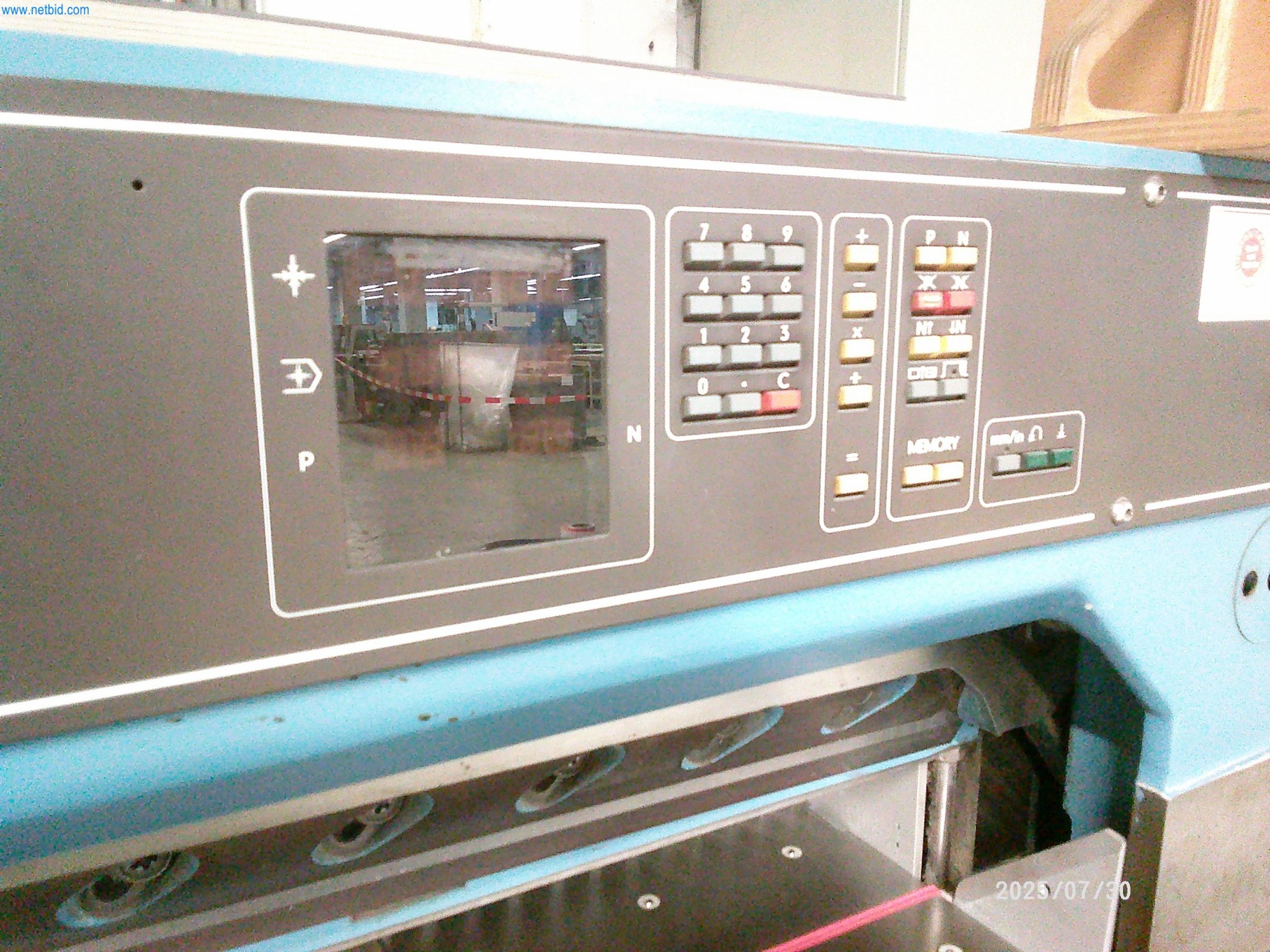 Dobrze utrzymane maszyny firmy zajmującej się drukiem offsetowym-4