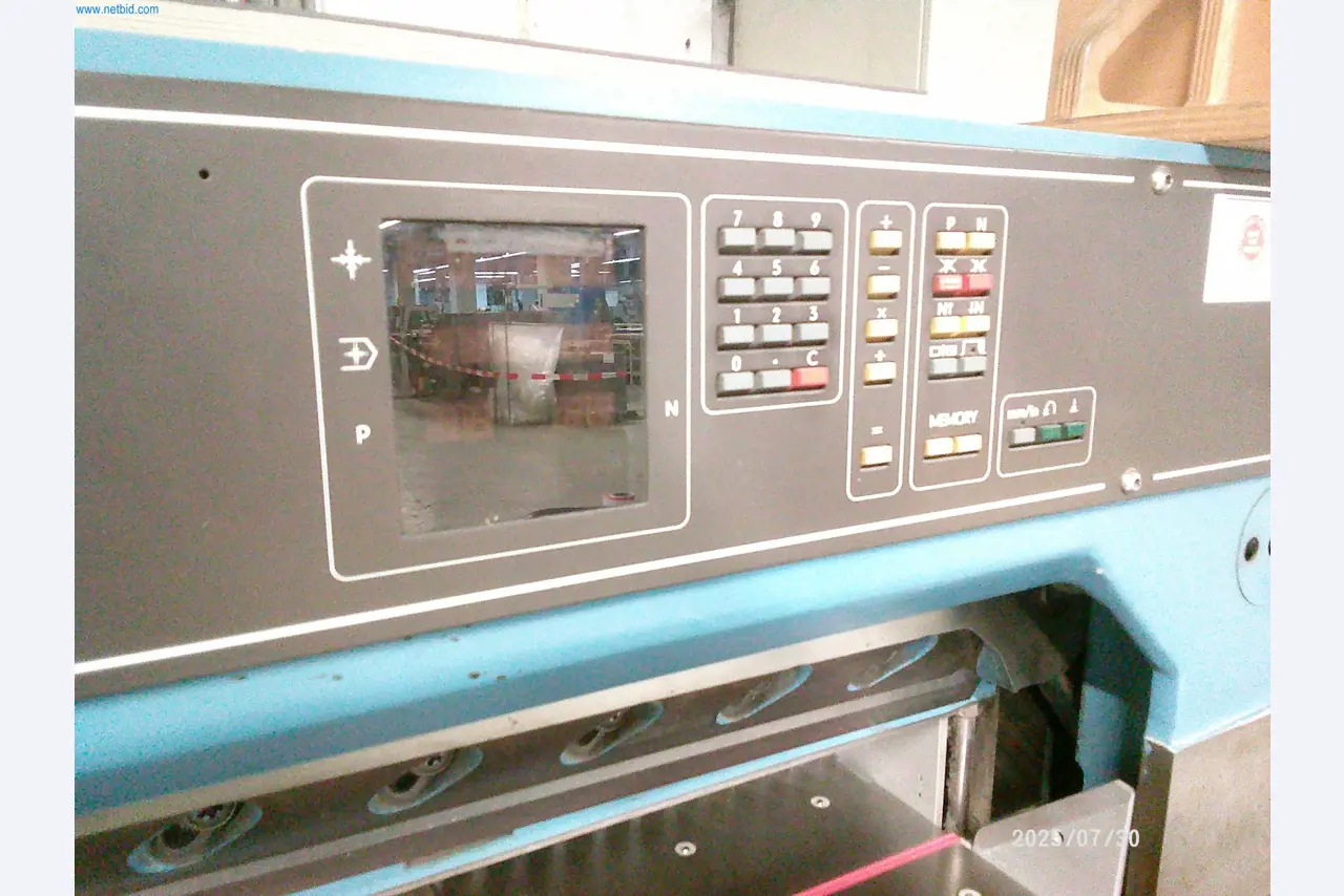 Dobrze utrzymane maszyny firmy zajmującej się drukiem offsetowym-4