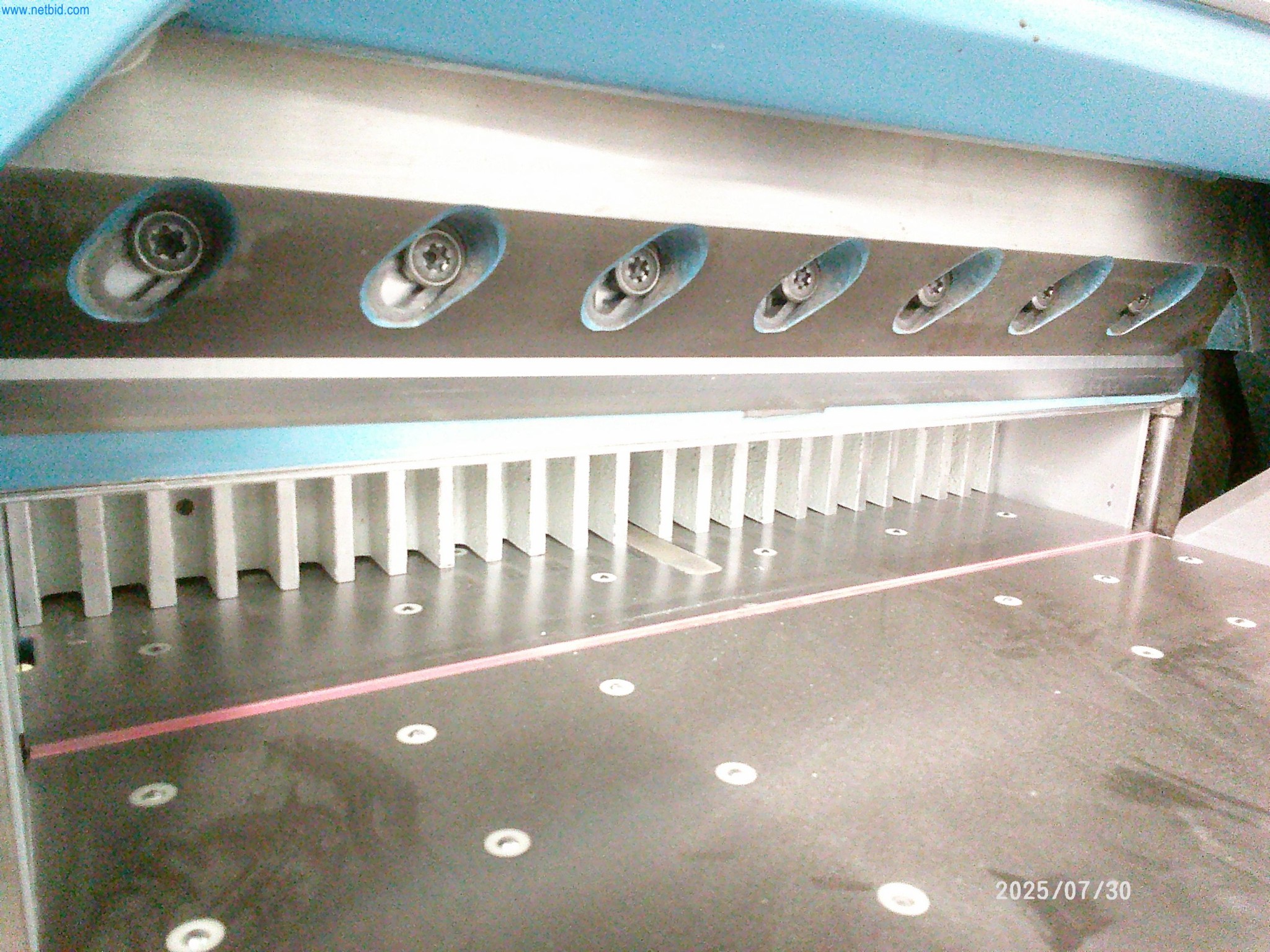 Dobrze utrzymane maszyny firmy zajmującej się drukiem offsetowym-5