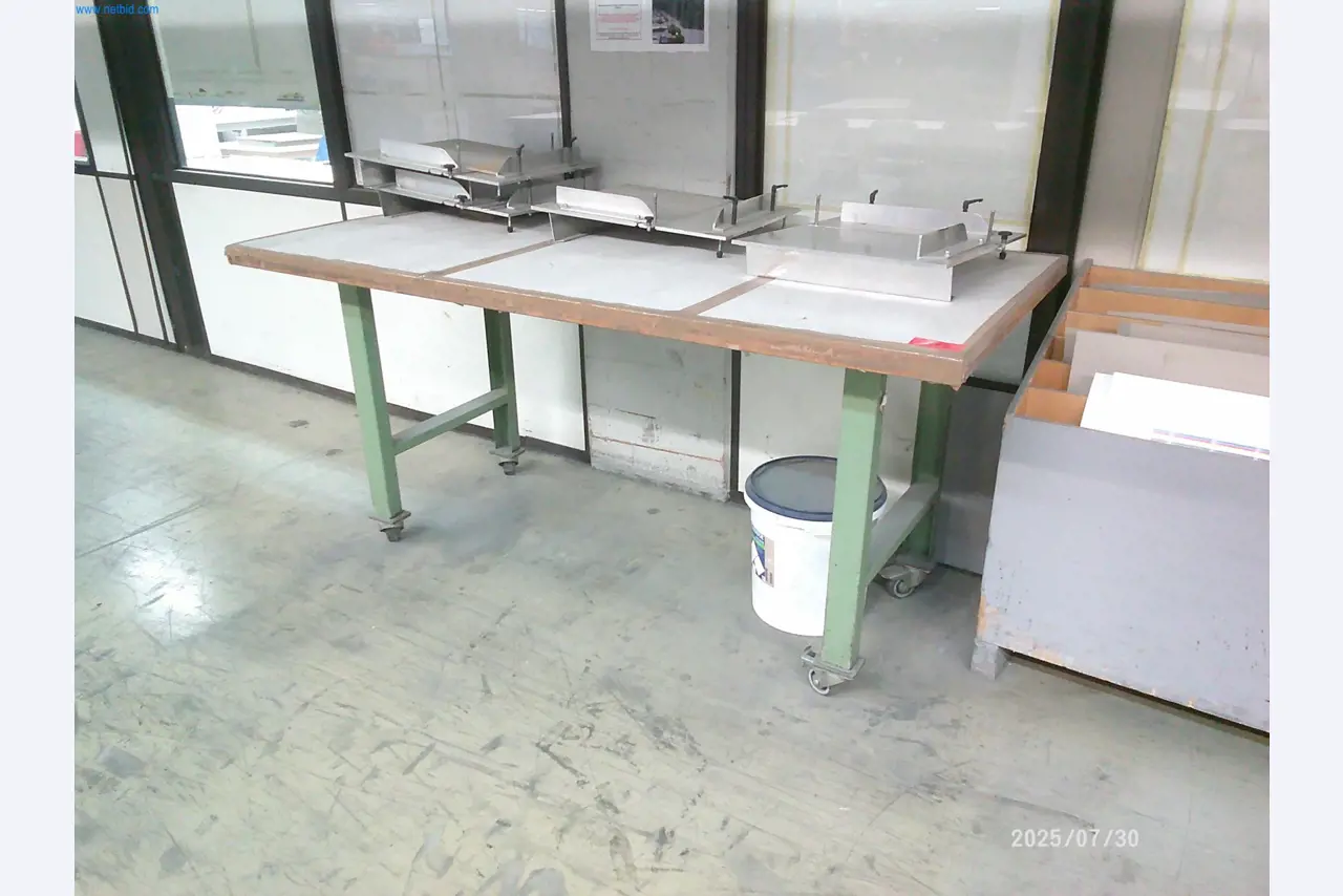 Goed onderhouden machines van een offsetdrukkerij-3