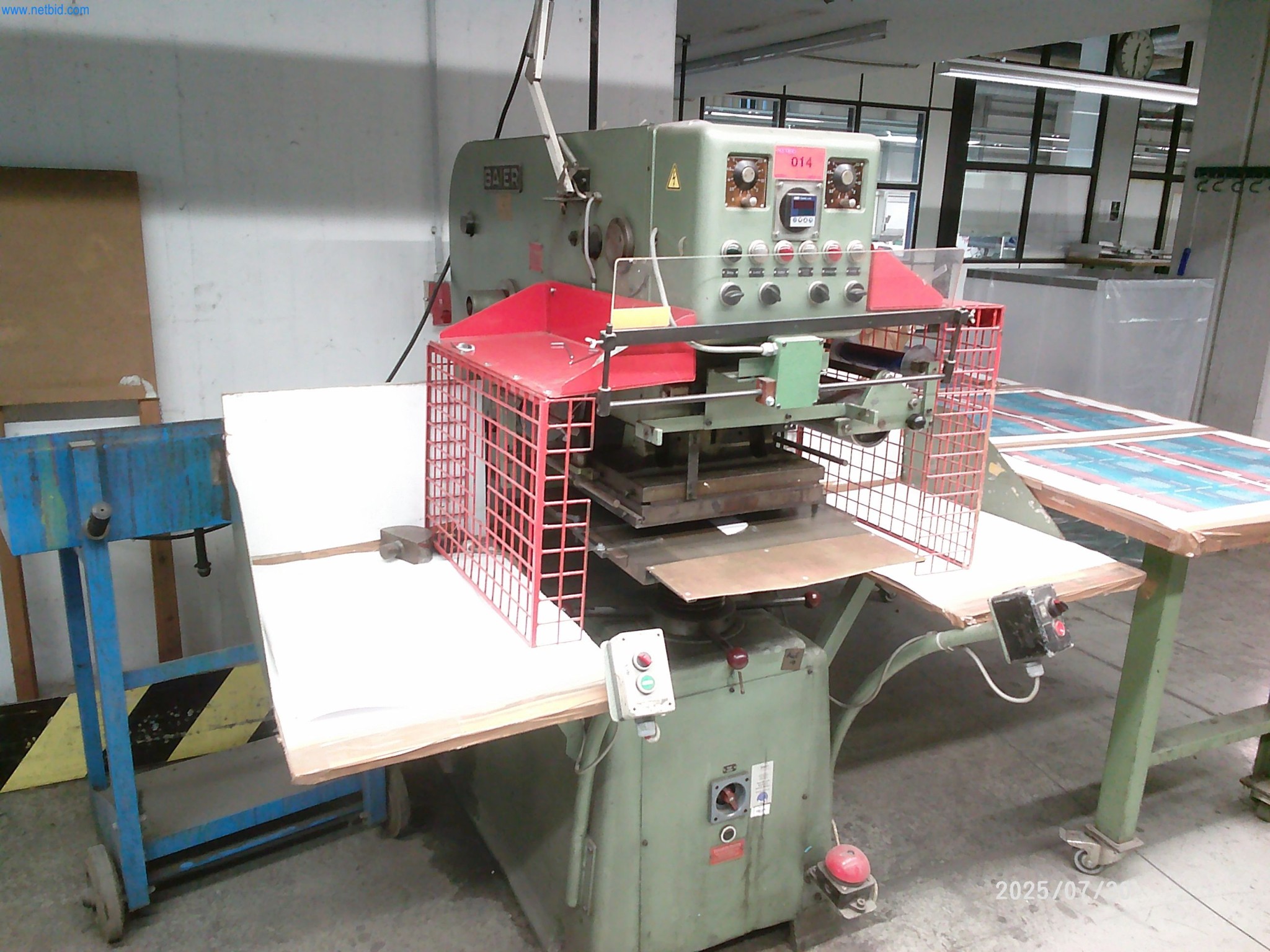 Dobrze utrzymane maszyny firmy zajmującej się drukiem offsetowym-1