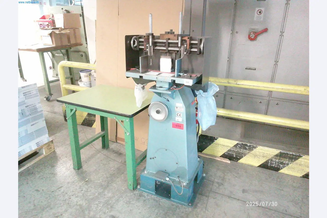 Dobrze utrzymane maszyny firmy zajmującej się drukiem offsetowym-1