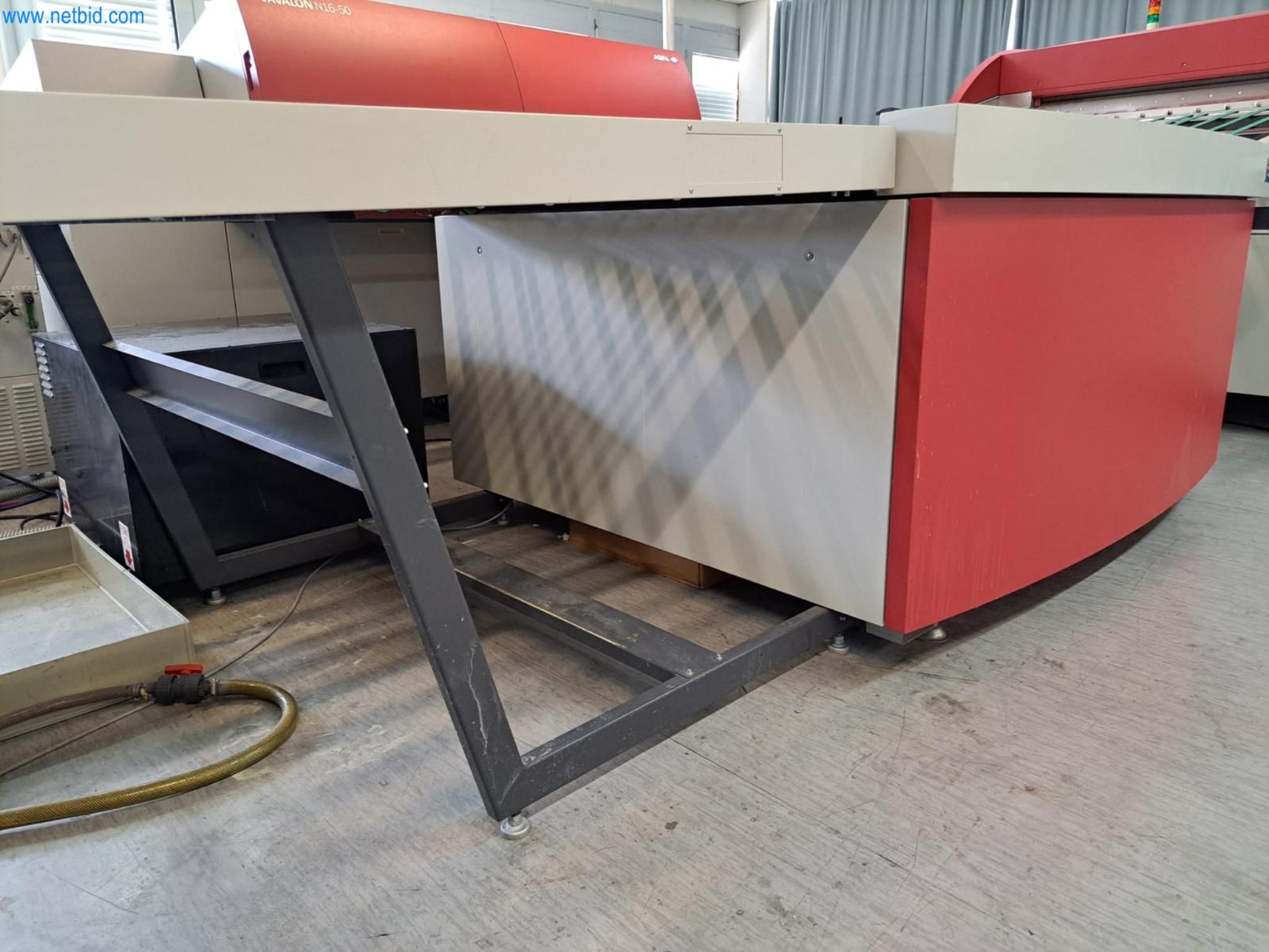 Gepflegte Maschinen einer Offset-Druckerei-17