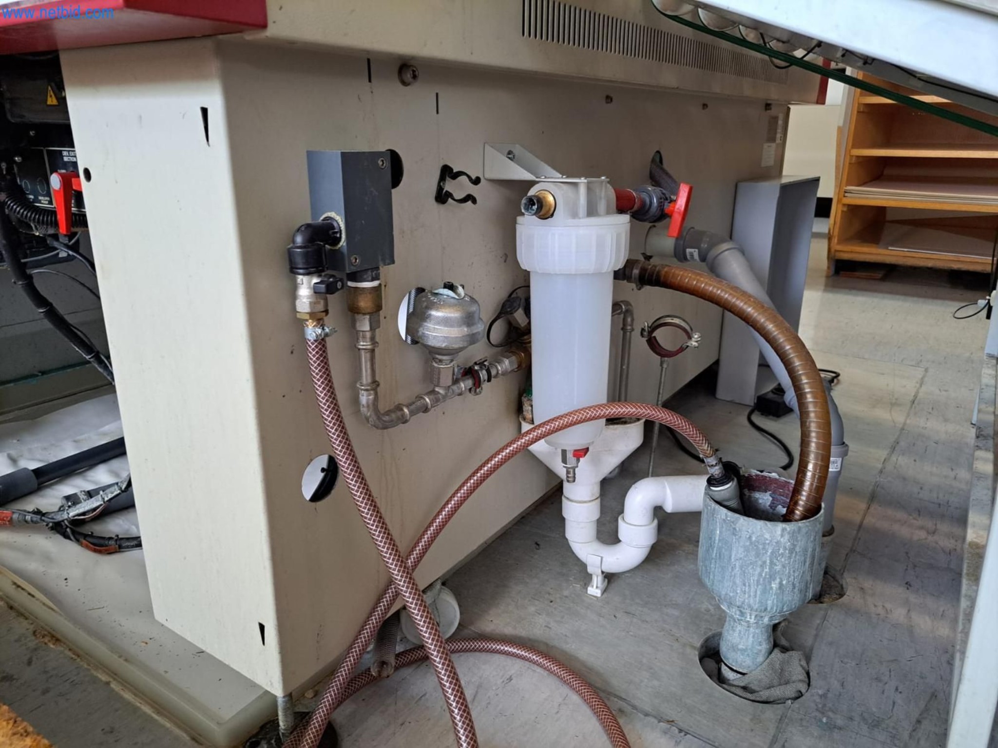 Gepflegte Maschinen einer Offset-Druckerei-22