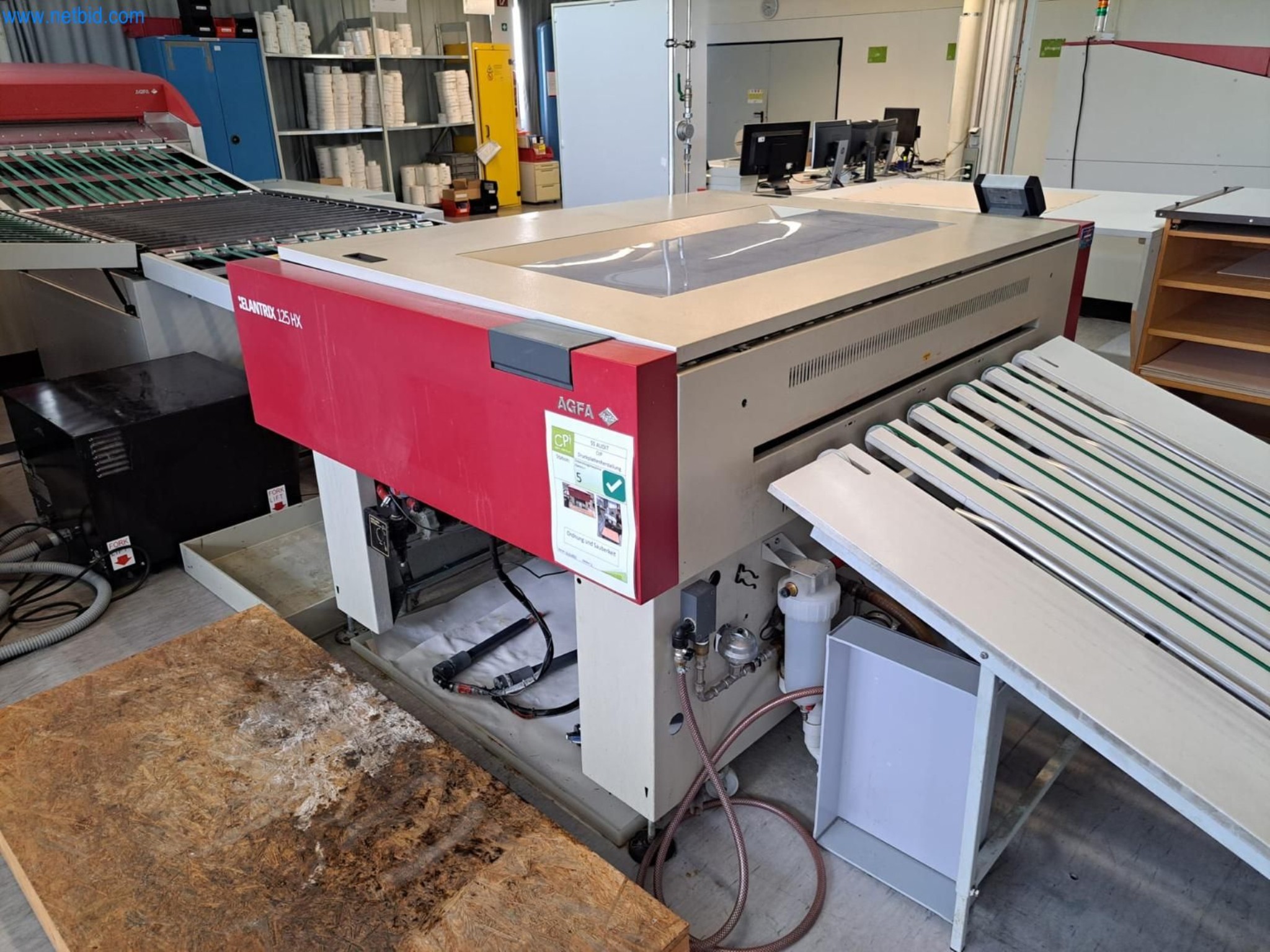 Gepflegte Maschinen einer Offset-Druckerei-27