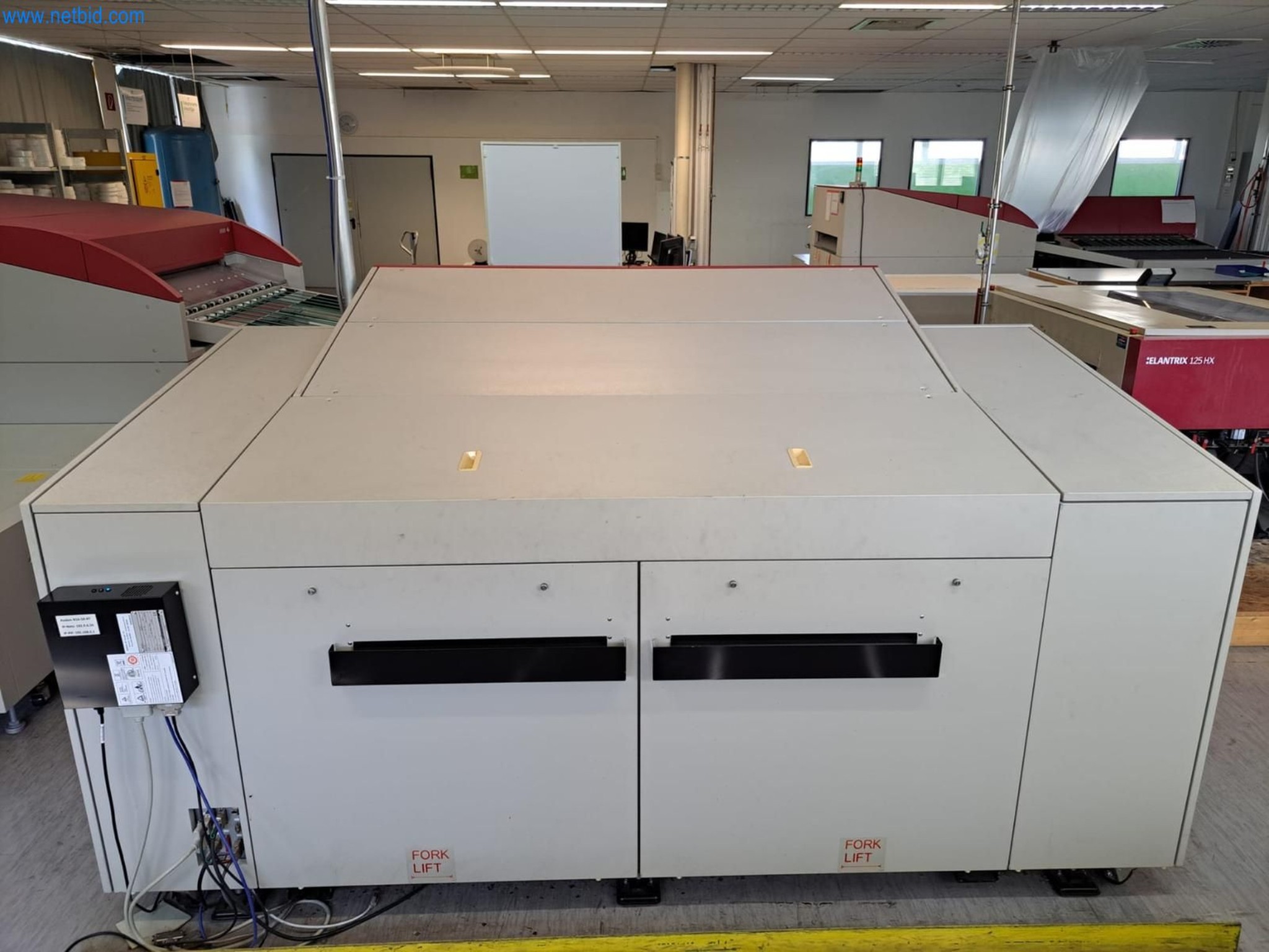 Gepflegte Maschinen einer Offset-Druckerei-6