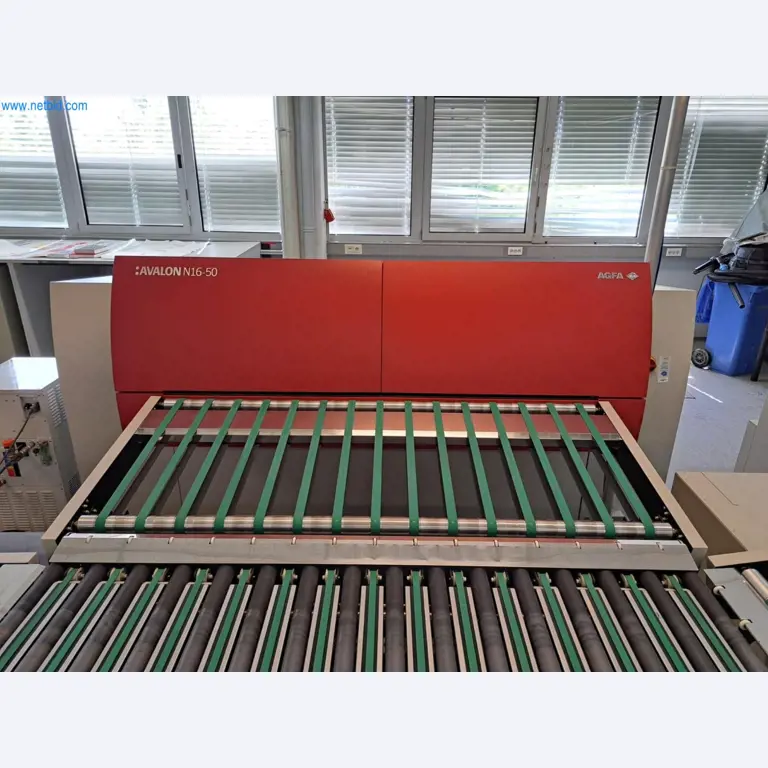 Gepflegte Maschinen einer Offset-Druckerei-8