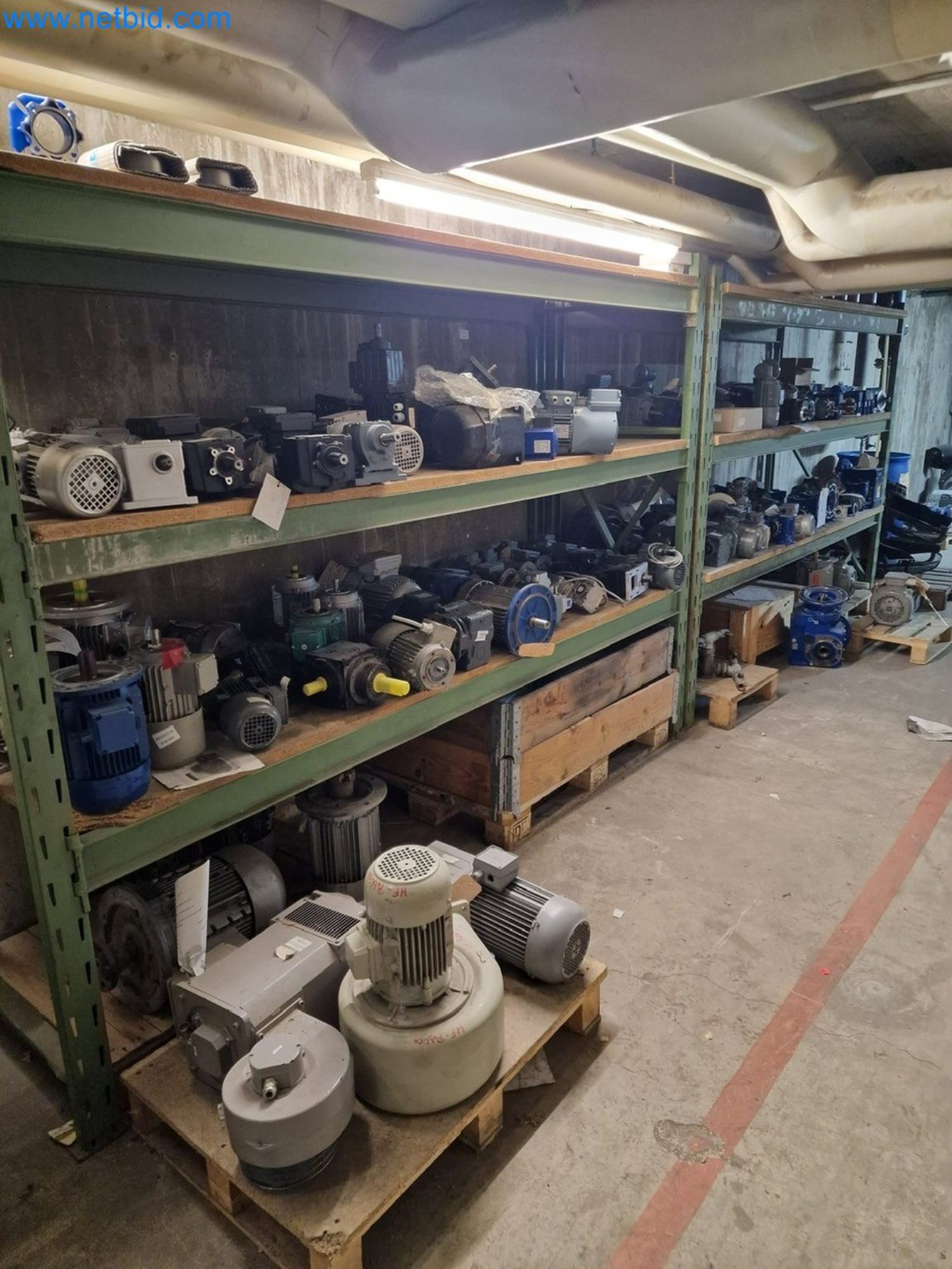 Gepflegte Maschinen einer Offset-Druckerei-2