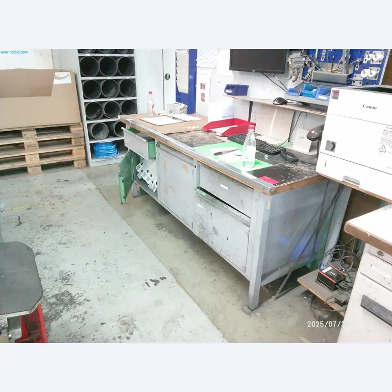 Gepflegte Maschinen einer Offset-Druckerei-5