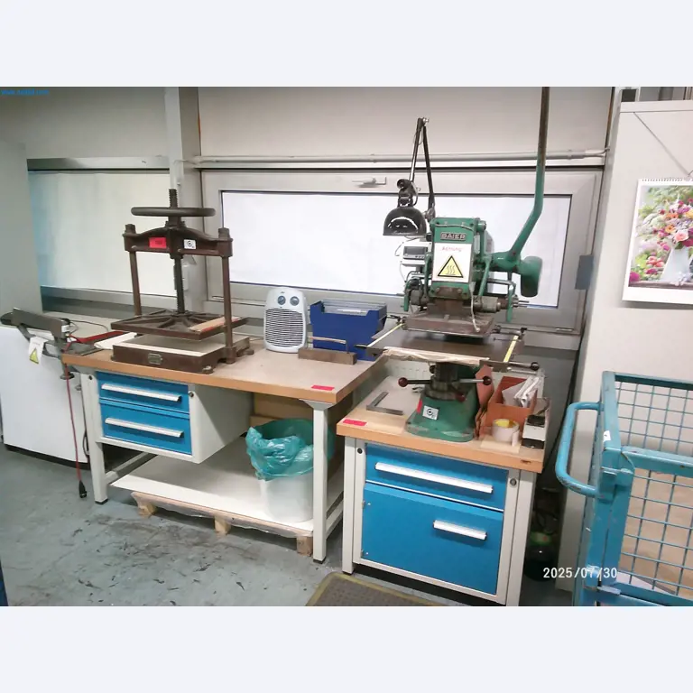 Dobrze utrzymane maszyny firmy zajmującej się drukiem offsetowym-1