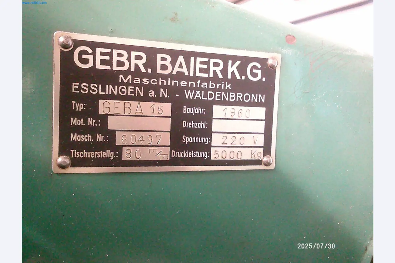 Dobrze utrzymane maszyny firmy zajmującej się drukiem offsetowym-3