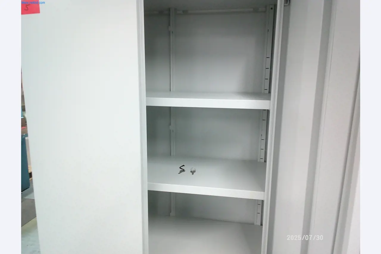 Goed onderhouden machines van een offsetdrukkerij-3