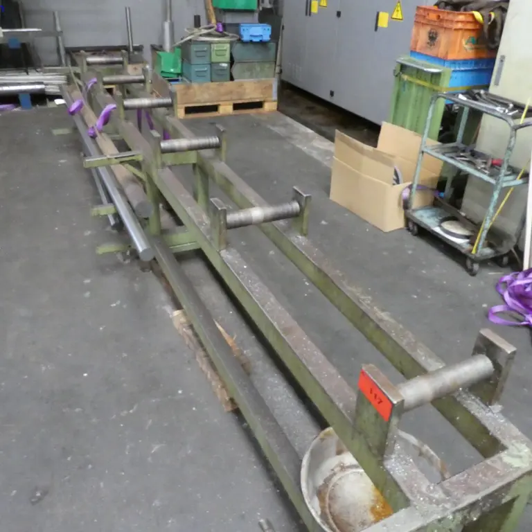 Material Feed Conveyor