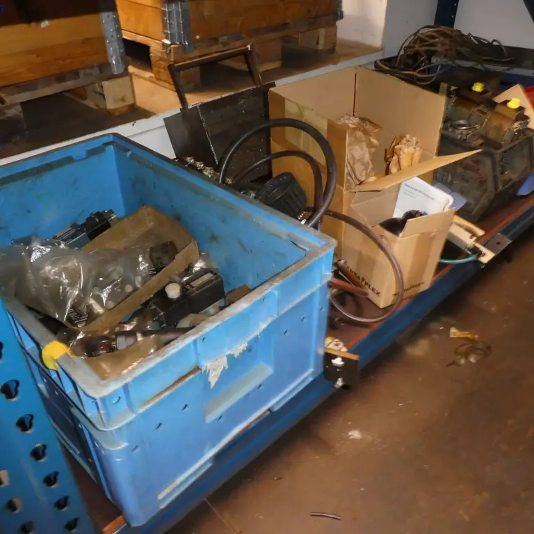 1 Posten disassembled machine parts