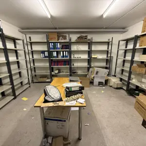 1 Posten Storage Shelves