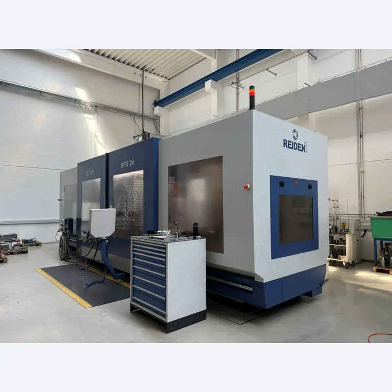 Maschinen zur Herstellung von präzisen Metallbauteilen mittels CNC-Drehen und CNC-Fräsen-11