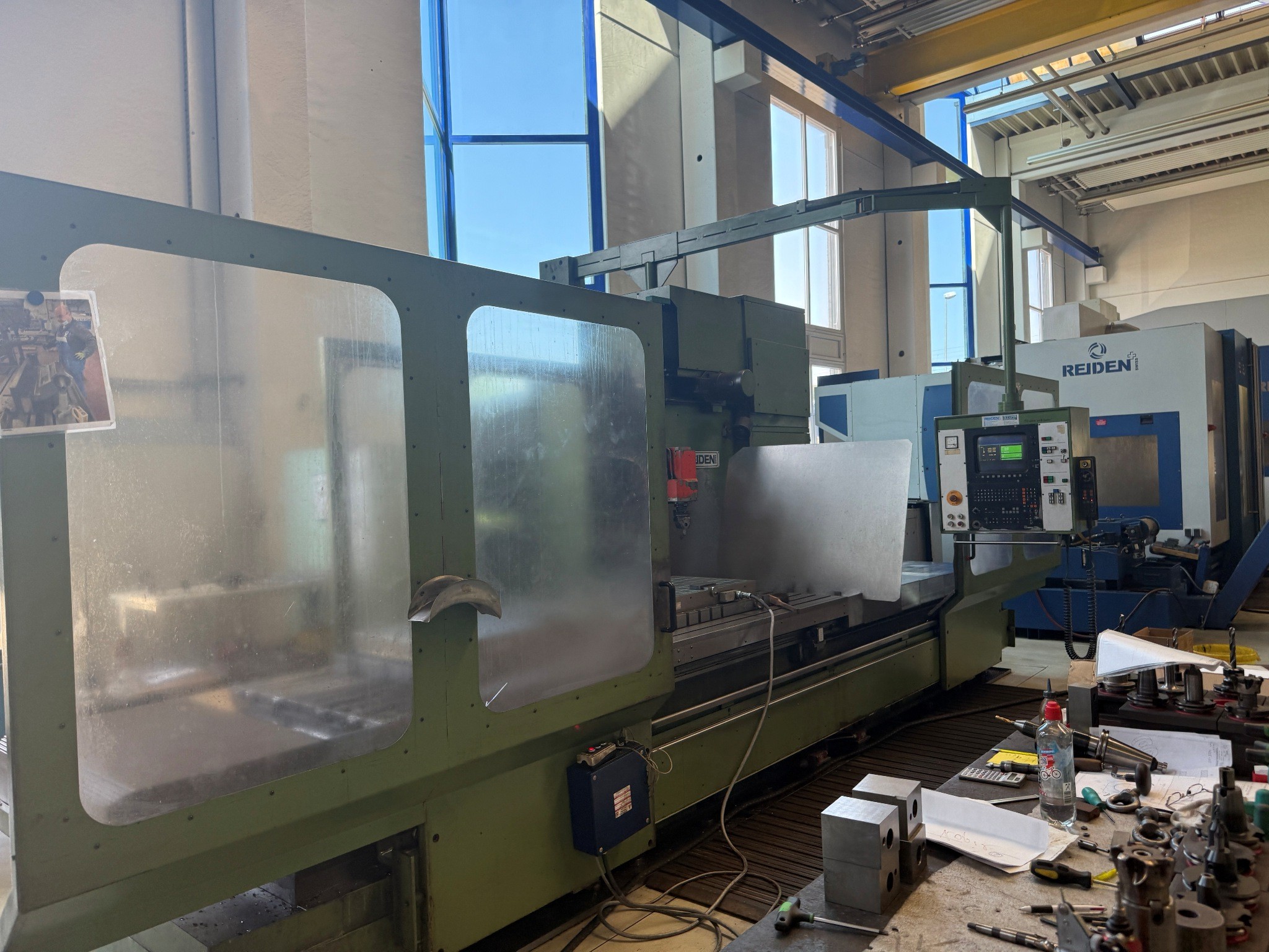 Maschinen zur Herstellung von präzisen Metallbauteilen mittels CNC-Drehen und CNC-Fräsen-13