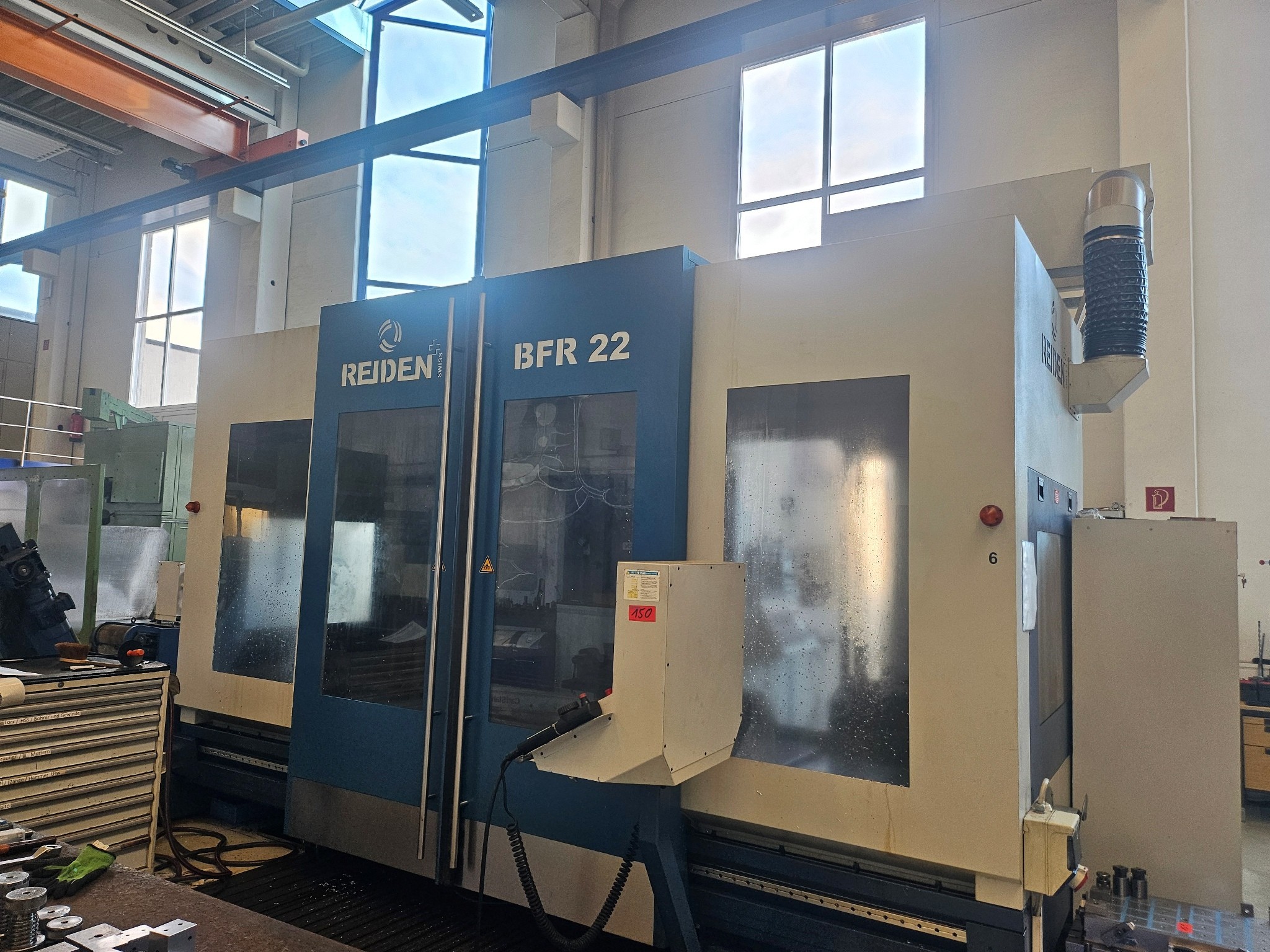 Maschinen zur Herstellung von präzisen Metallbauteilen mittels CNC-Drehen und CNC-Fräsen-14